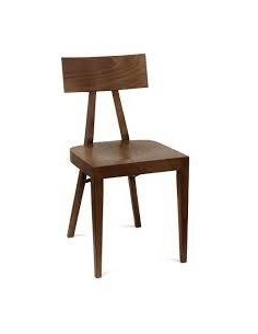 alt= silla de madera VINAROZ
