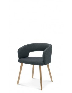 alt= sillón de madera tapizado SITGES AIRE
