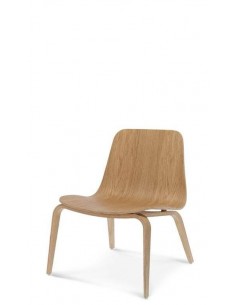 alt= sillón de madera CASTELDEFELS