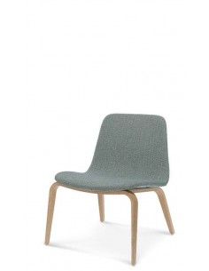 alt= sillón de madera MONTBLANC