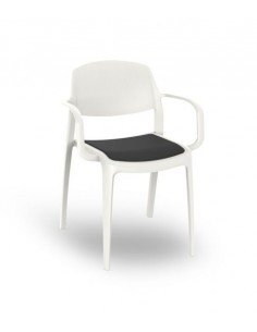 alt= silla Smart con brazos tapizada