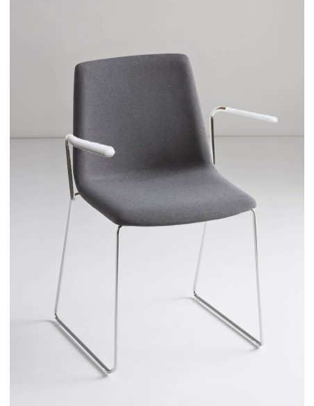 alt= Silla Akami SS tapizada