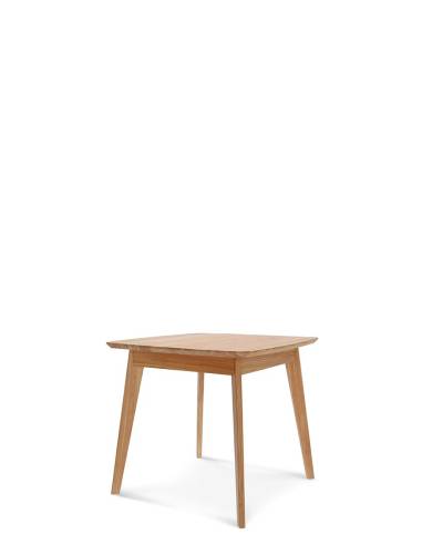 alt= Mesa Carmen chapada Roble