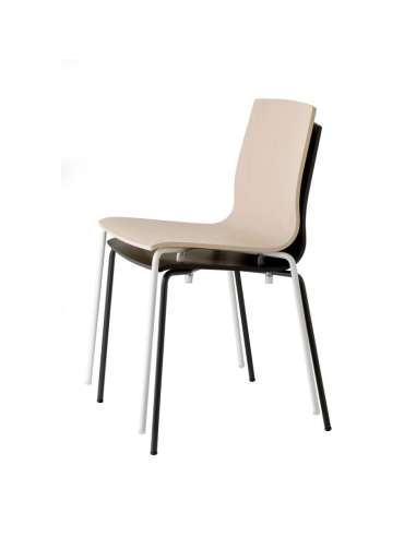 alt= Silla Alice con asiento de madera