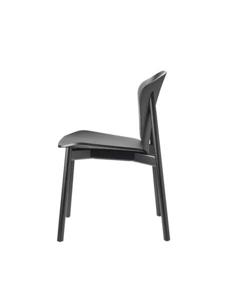 alt= Silla de madera Finn