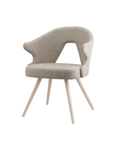 alt= Sillón de madera You