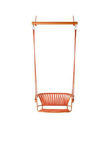 alt= Lisa Swing Hancing