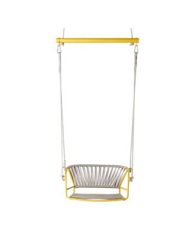 alt= Lisa Swing Hancing