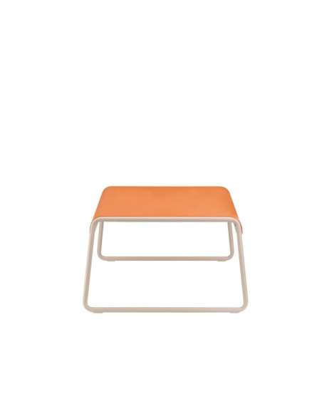 alt= Mesa Lisa Lounge