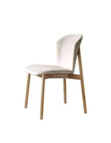 alt= Silla de madera Finn
