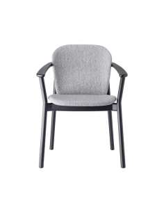 alt= Sillón de madera Finn 2