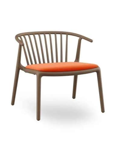 alt= sillón Woody lounge tapizado