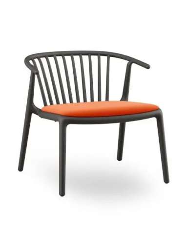 alt= sillón Woody lounge tapizado