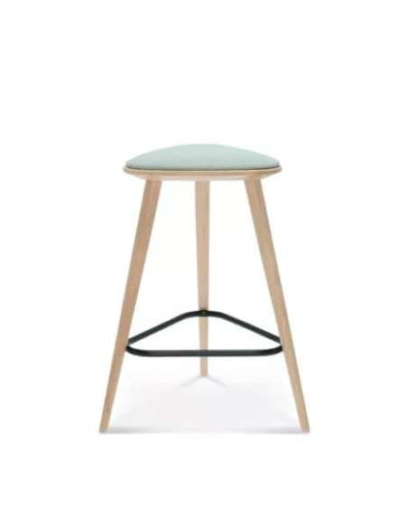 alt= Taburete Finn 61