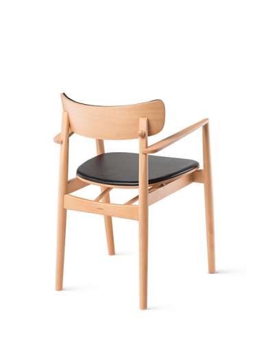 alt= Sillón Nopp tapizado