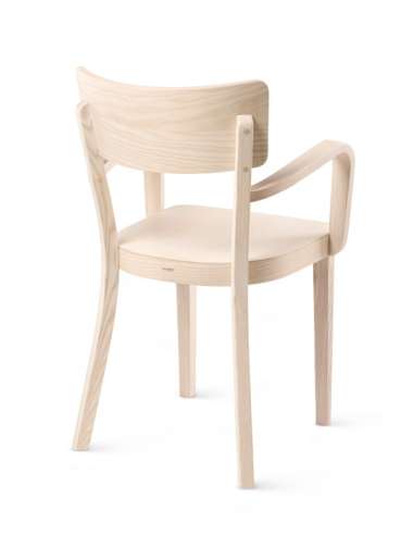 alt= Sillón Solid Haya