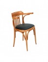 alt= sillón KINSALE de madera tapizado